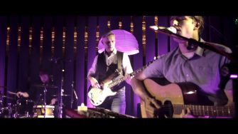 Travka – Sunt un erou (Elements Reunited)