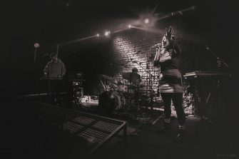 Braids în Control: despre aparenţe muzicale înșelătoare